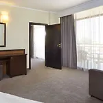 Nobel Ultra - Free Access Hotel