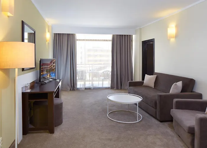 Nobel Ultra - Free Access Hotel