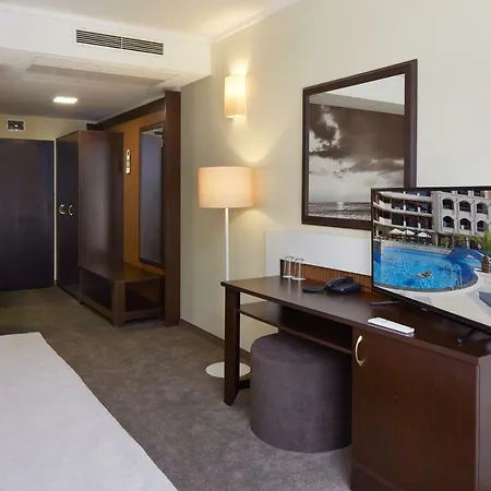 Hotel Nobel Ultra - Free Access