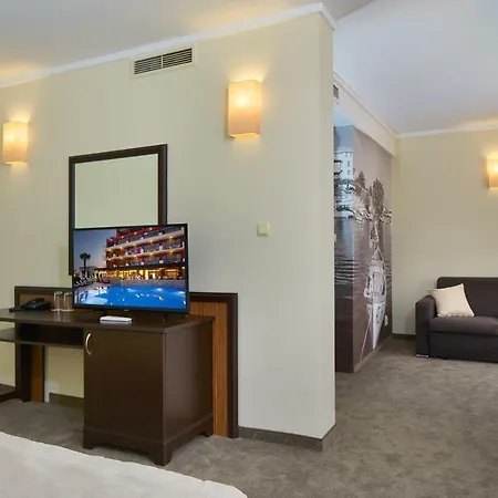 Nobel Ultra - Free Access